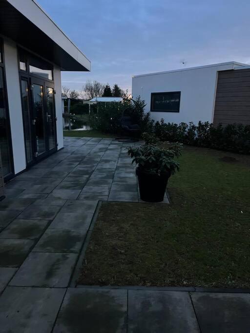 Luxus Chalet Waterfront Lathum Exterior photo